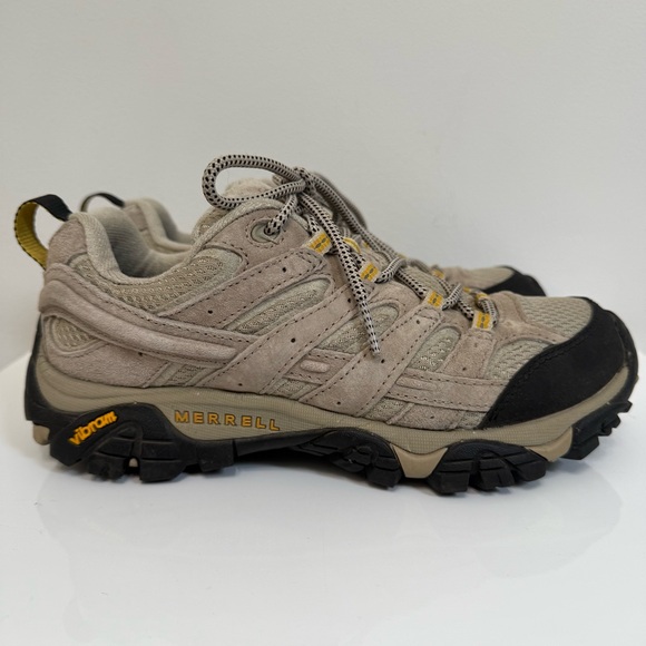 Merrell Taupe Tan Moab 2 Vent Hiking Shoe Women’s Size 7 - Picture 1 of 9